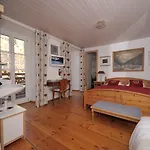 Historic Du Pillon 3*