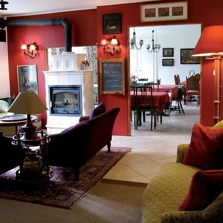 Historic Du Pillon Szálloda