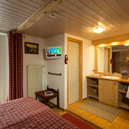 Hotel Historic Du Pillon 3*