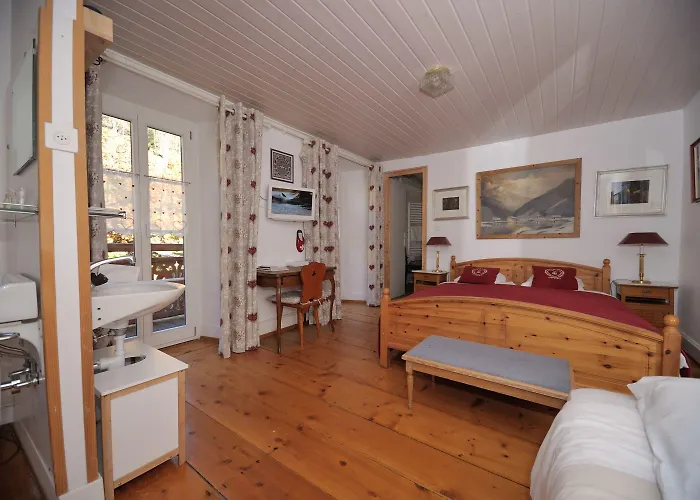 Historic Du Pillon 3*